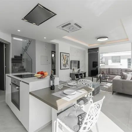 ヴィラ Imperial Jade V2 - Semeli In Protaras