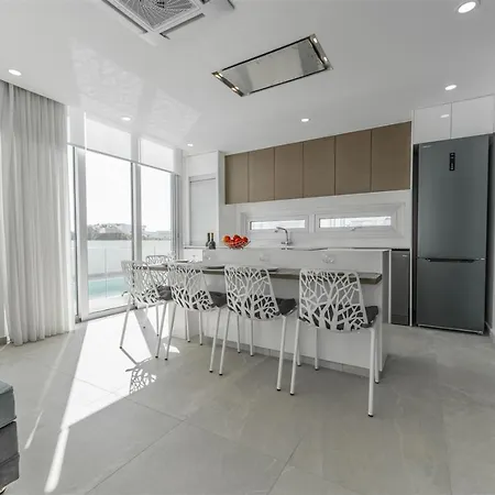 ヴィラ Imperial Jade V2 - Semeli In Protaras *